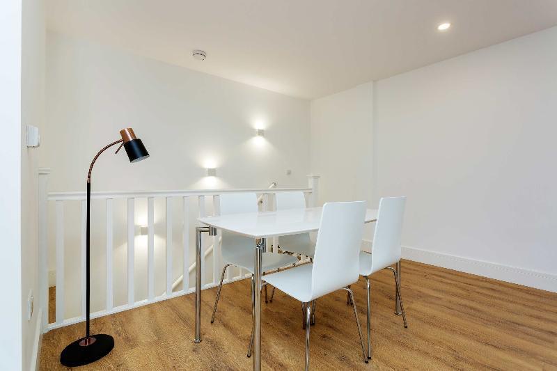 Oyo 136 Kings Ave New Builds 3* Londra