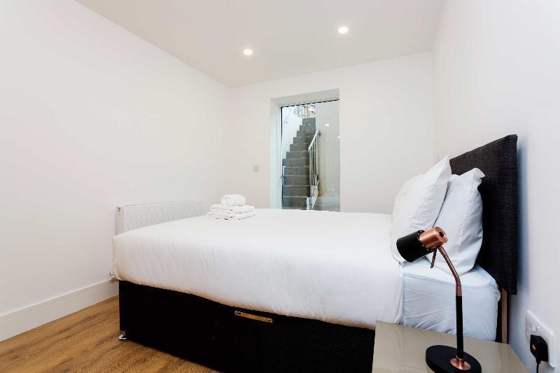 Hotel Oyo 136 Kings Ave New Builds Londra